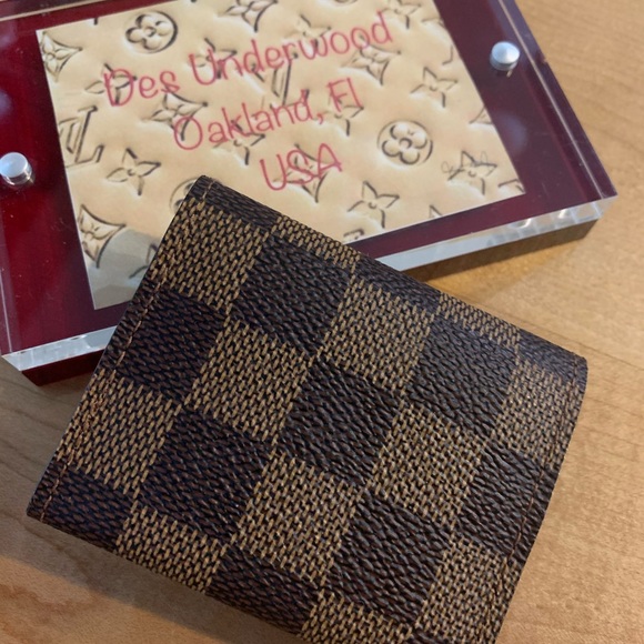 Louis Vuitton Cufflink Case - Picture 2 of 13